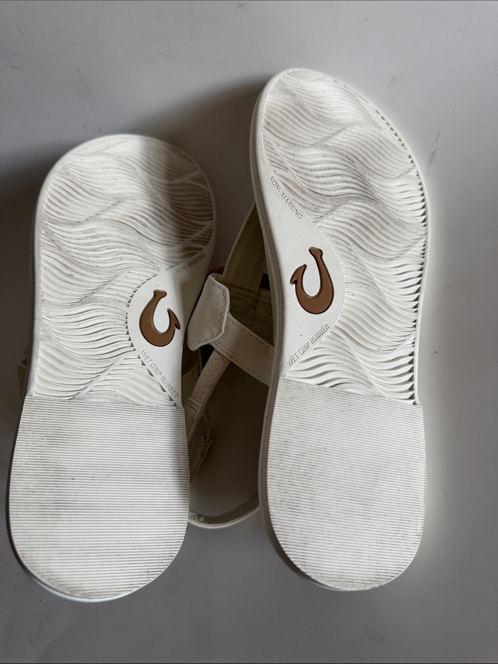 Olukai Womens White Sand La’i T-Bar Thong Slingback Sandal size 6 - Picture 5 of 6